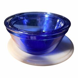 Anchor Hocking nesting bowls set of two Cobalt Blue